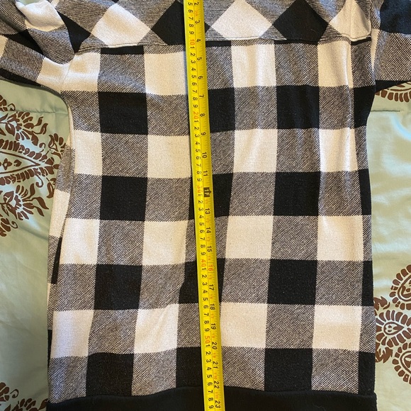 White Birch Womens Geometric Black White Turtle Neck Sweater Size M - Picture 7 of 7